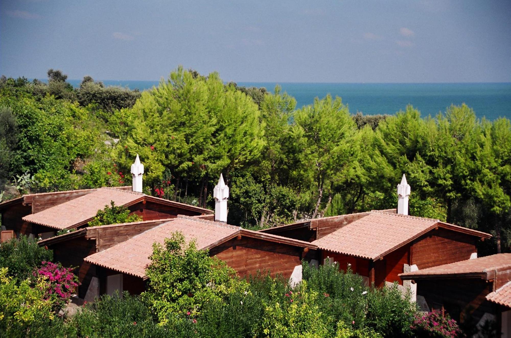 Tenuta Molino Di Mare- Ecoresort Con Villini Роді-Гарганіко Екстер'єр фото